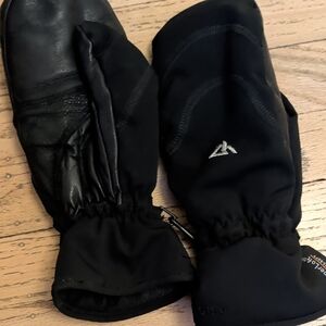 Kids Winter Mittens - 6 Years Old